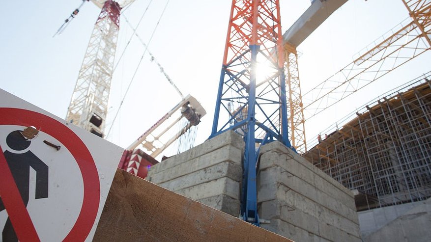 Главная картинка новости: В Екатеринбурге построят детский сад, школу и спортивный комплекс. Какому району повезёт?