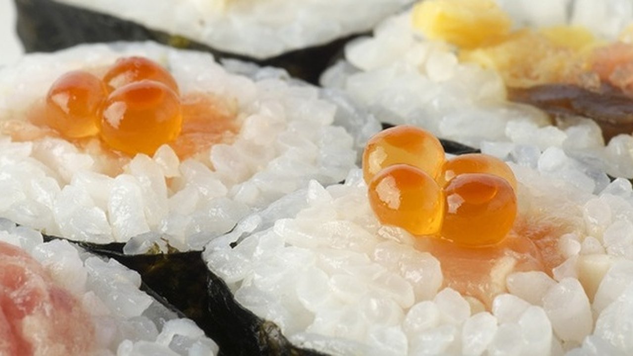 Главная картинка новости: Жители Екатеринбурга назвали топ-10 суши-баров города