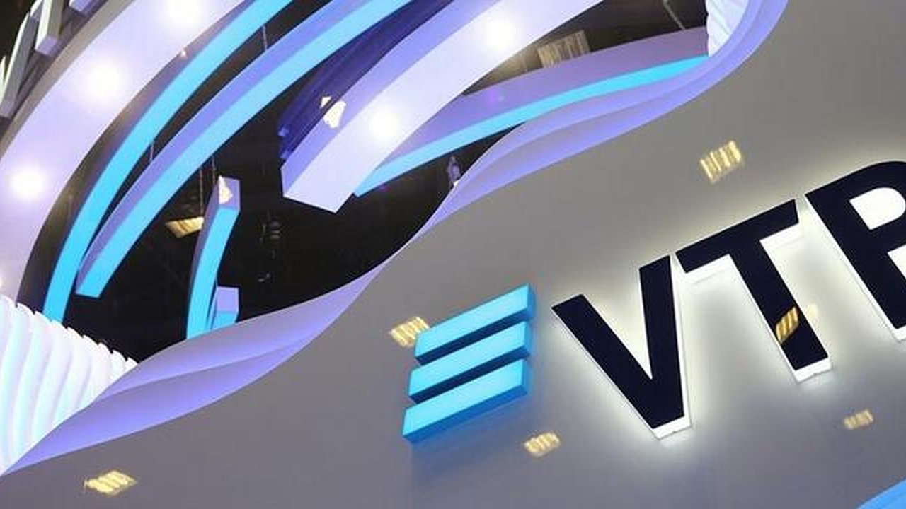 Главная картинка новости: Клиенты ВТБ смогут проводить платежи по QR-коду в VK