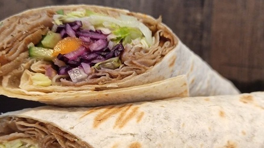 Главная картинка новости: В Екатеринбурге откроется ещё один киоск с легендарной шаурмой