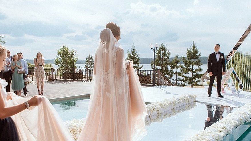 Главная картинка новости: Как выбрать место для проведения свадьбы в Екатеринбурге?