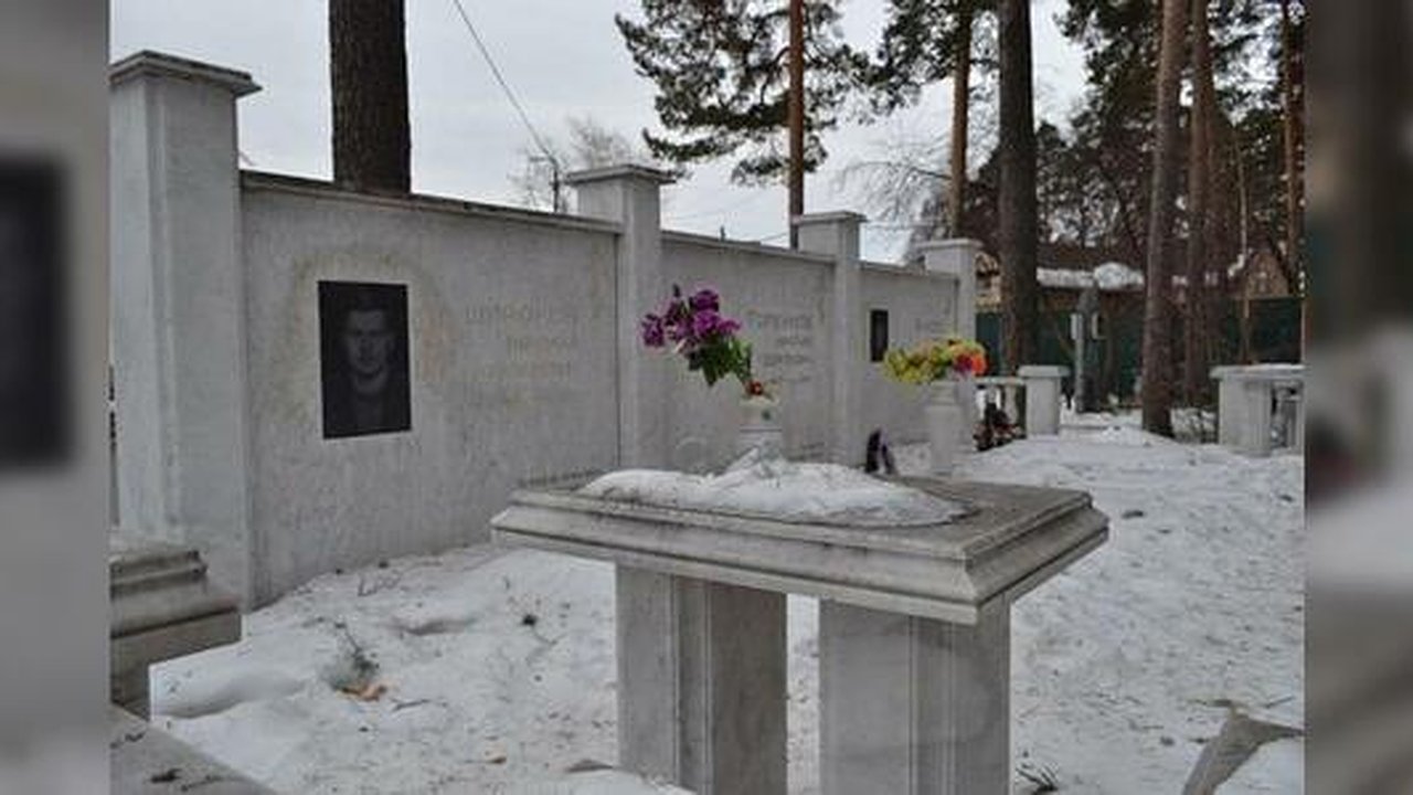 Главная картинка новости: В Екатеринбурге в три раза завысили цены на ритуальные услуги