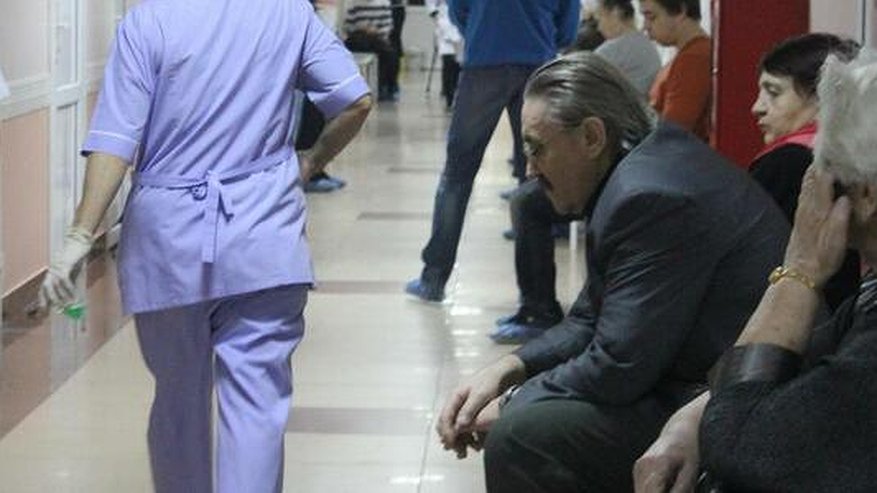 Главная картинка новости: В Свердловской области введут новые ограничения для пожилых людей из-за коронавируса