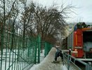 На Уралмаше из школы эвакуировали более 300 человек из-за пожара