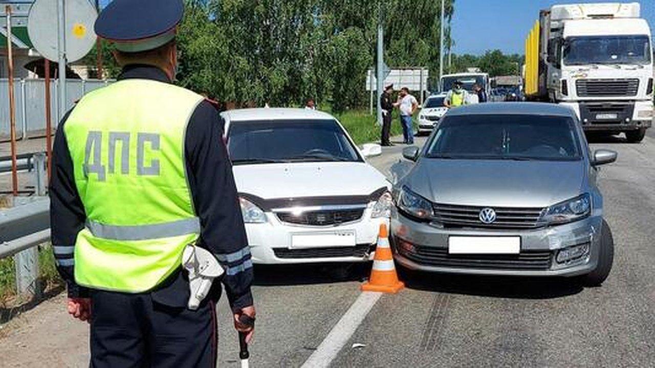 Главная картинка новости: "Ехали в Екатеринбург": двухлетний ребенок пострадал из-за водителя без прав