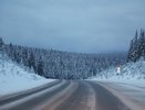 Из-за похолодания в на Урале и в Свердловской области водителей просят отказаться от дальних поездок