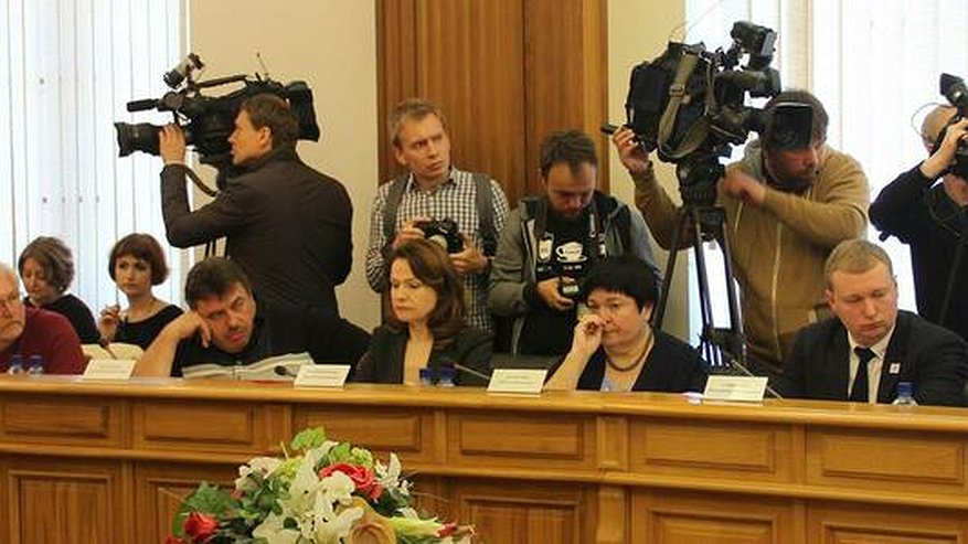 Главная картинка новости: В гордуме Екатеринбурга произошла вспышка коронавируса