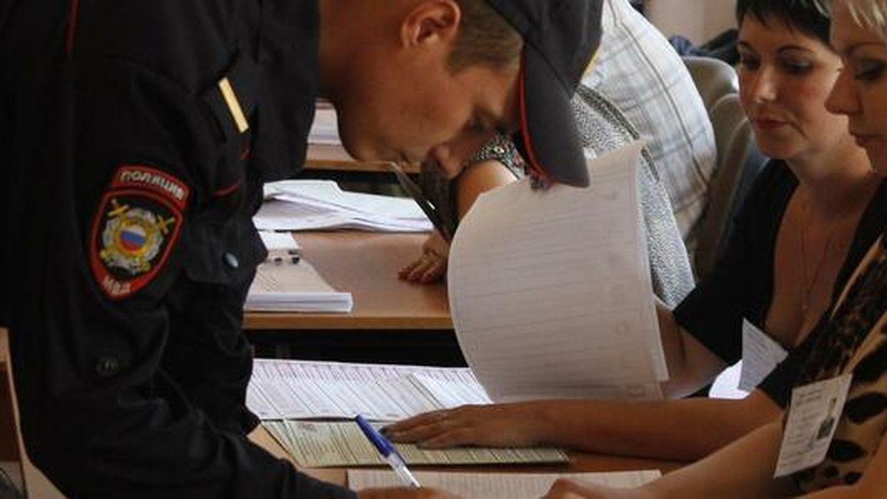 Главная картинка новости: В Екатеринбурге поймали таксиста - афериста