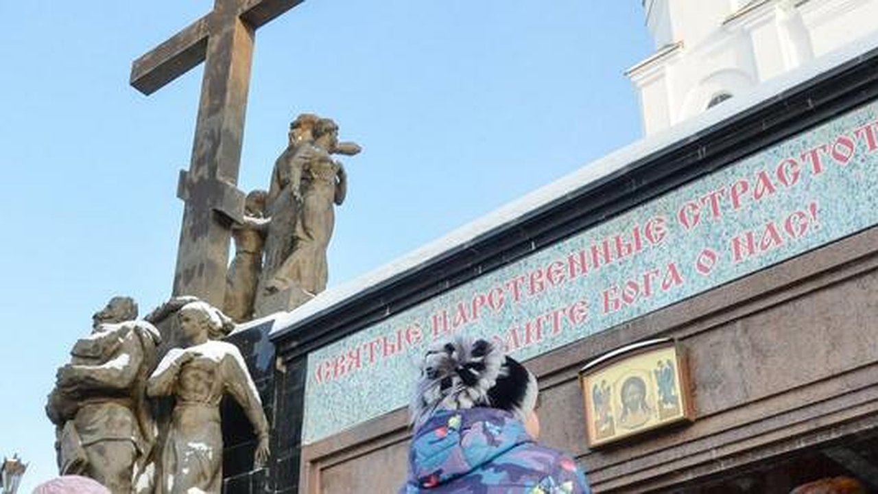 Главная картинка новости: Строительство храма Святой Екатерины в Екатеринбурге задерживается