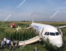 Большинство пассажиров севшего в поле самолета отказались лететь в Симферополь