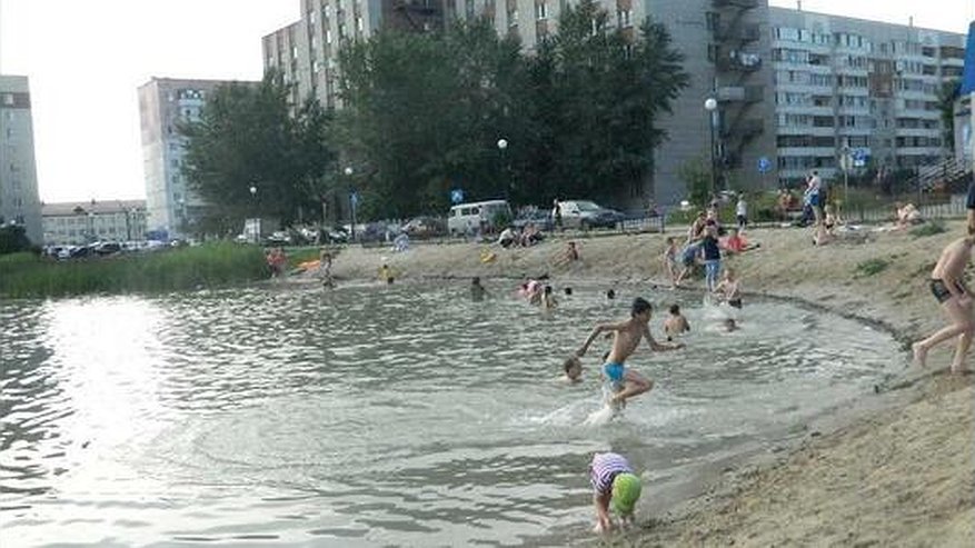 Главная картинка новости: Роспотребнадзор запретил свердловчанам купаться во всех водоемах