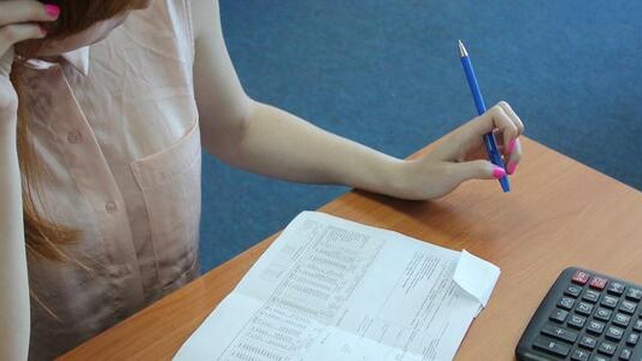 Главная картинка новости: В 2022 году в Свердловской области вырастут цены на коммуналку