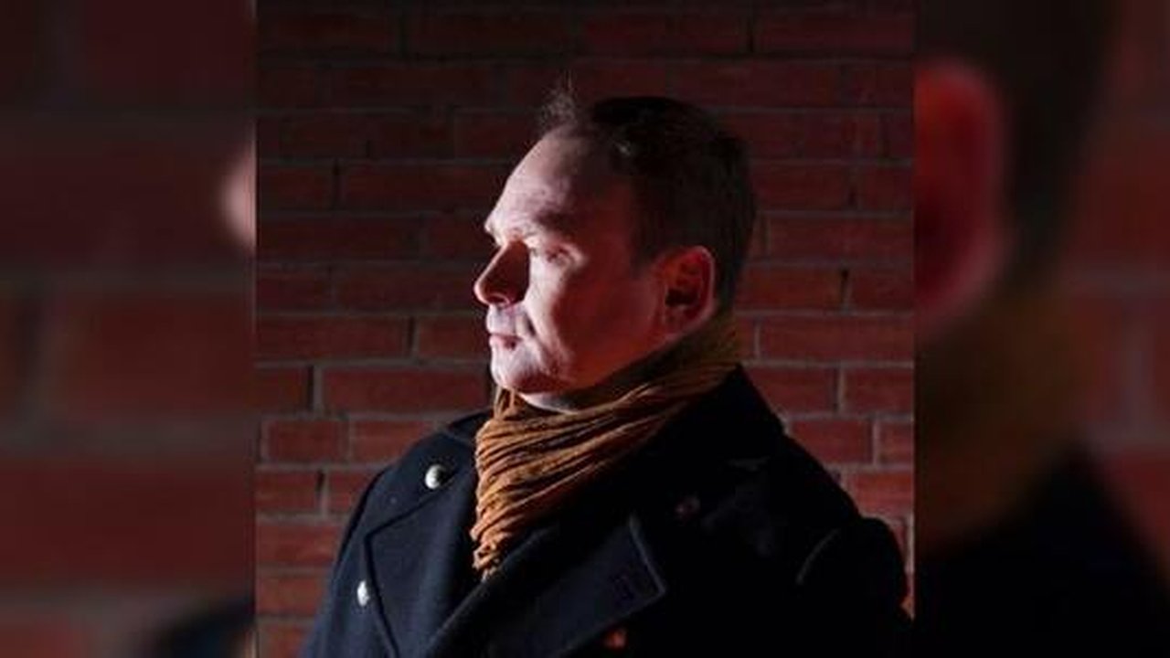 Главная картинка новости: Уральского политолога посадили на 7 суток из-за поста в Telegram