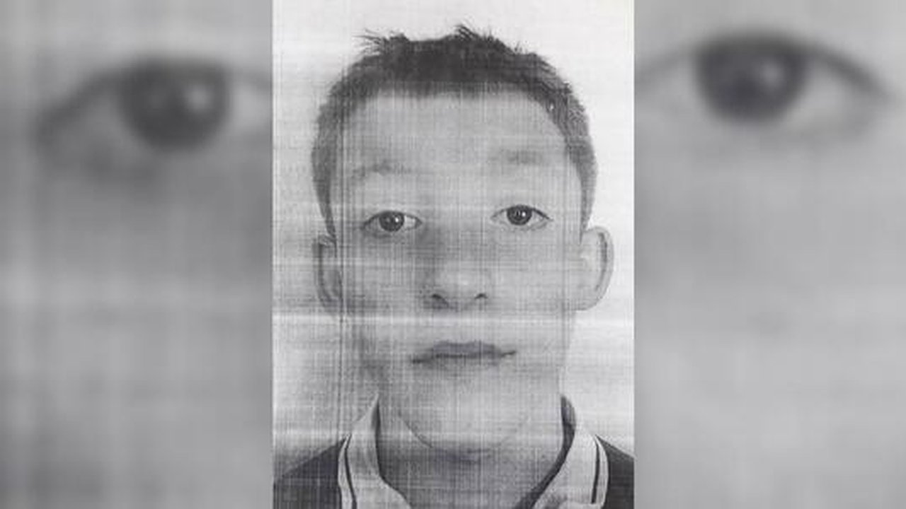 Главная картинка новости: В Екатеринбурге уже неделю ищут 15-летнего подростка