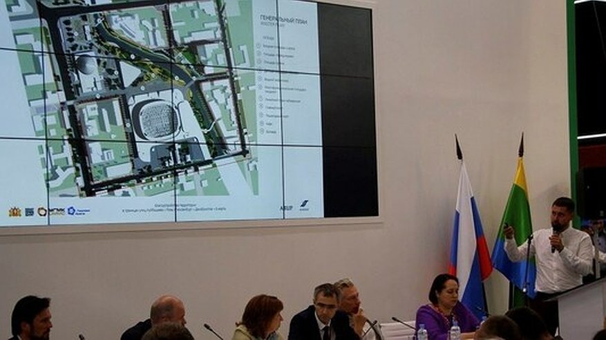 Главная картинка новости: В Екатеринбурге новая концепция набережной у цирка  вызвала споры