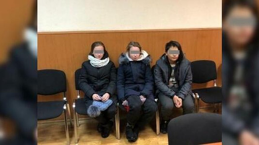 Главная картинка новости: В Екатеринбурге четыре дня искали сбежавших из соццентра трех детей