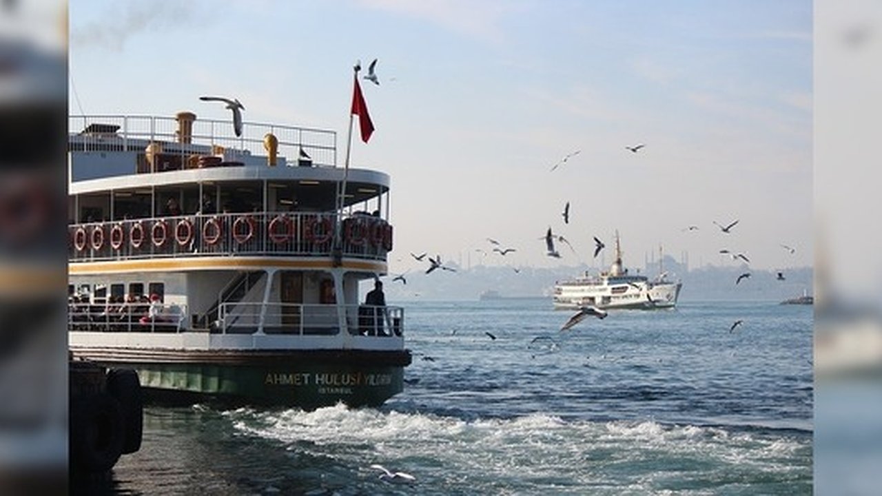 Главная картинка новости: "Отпуска стали короче из-за подорожания туров": куда уральцы ездили этим летом