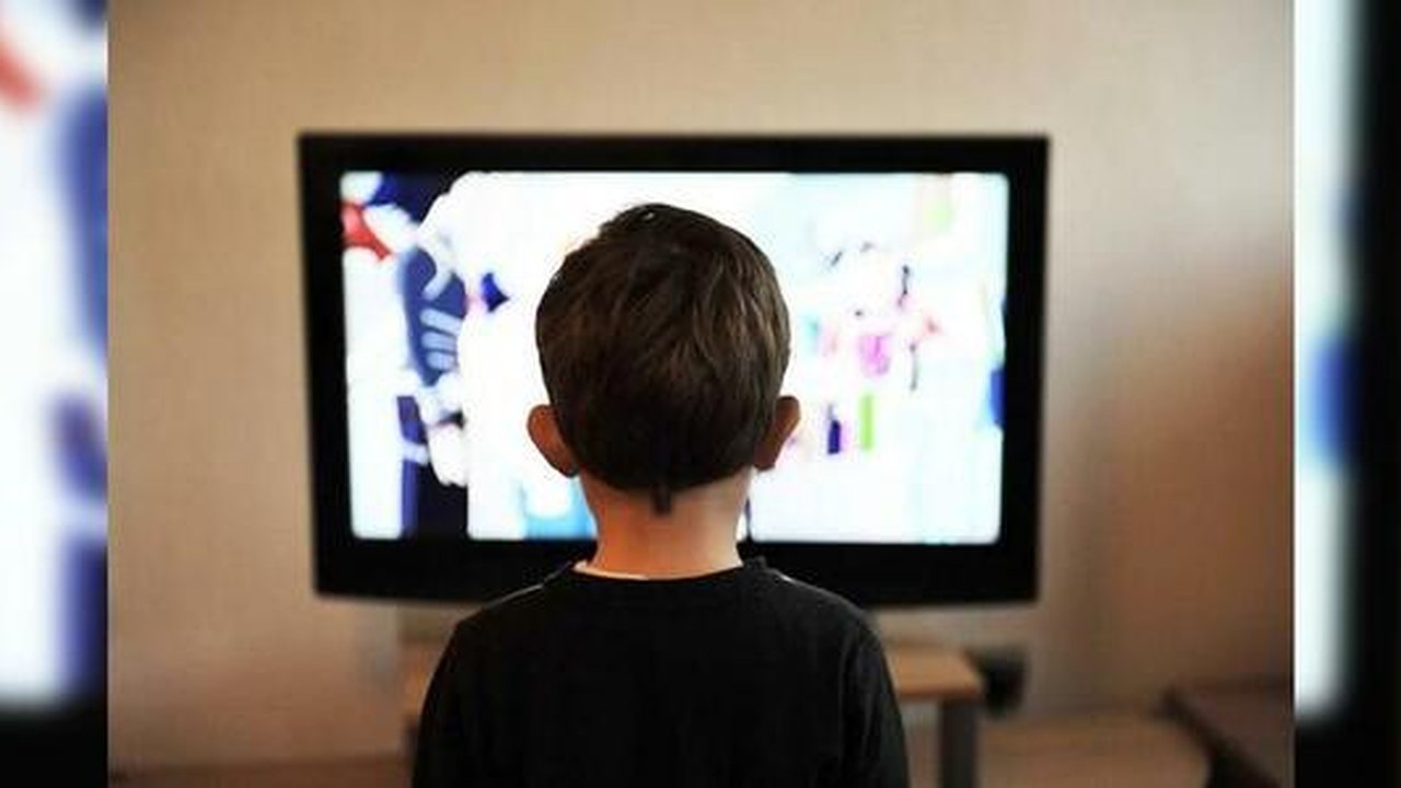 Главная картинка новости: Родителям на заметку: что должен знать ребенок, если остается один дома