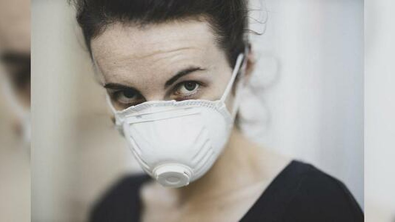 Главная картинка новости: Роспотребнадзор: в Екатеринбурге были повторные случаи заражения Covid-19