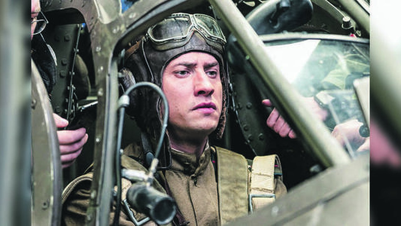 Главная картинка новости: Афиша Екатеринбурга на праздники с 1 по 3 мая: бесплатные билеты в кино и театр и все самое интересное