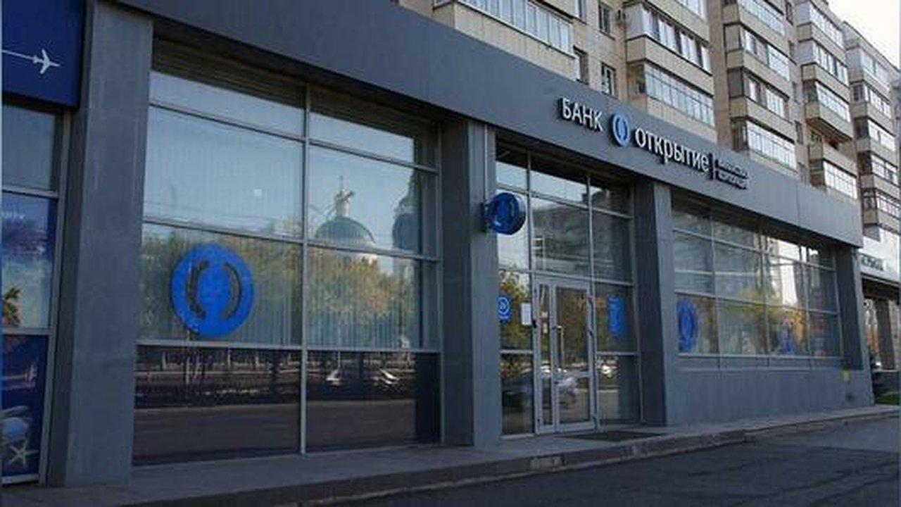 Главная картинка новости: «Таможенная карта»: более половины оборотов платежной системы в первом полугодии 2021 года приходится на автопром и импортеров электротоваров