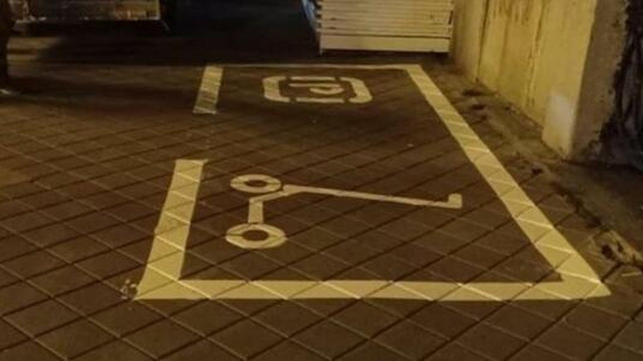 Главная картинка новости: В Екатеринбурге появилась разметка для электросамокатов