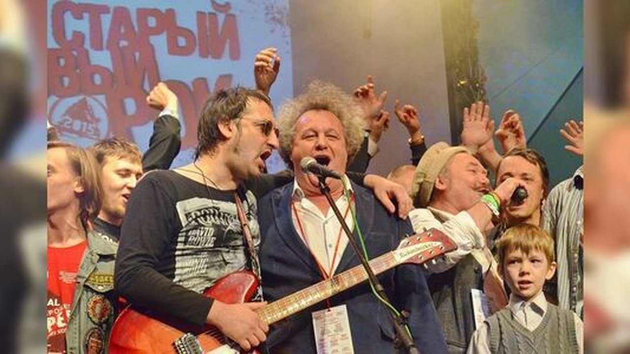 Главная картинка новости: «Старый новый рок» в Екатеринбурге: Глеб Самойлов о маме, драка на «Кирпичах» и проблемы с парковкой у Владимира Бегунова - фото видео 13 января 2015 года