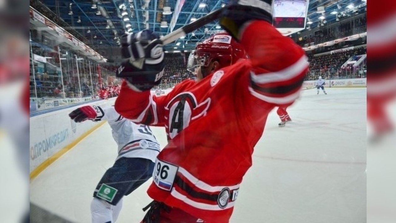 Главная картинка новости: «Автомобилист» по буллитам проиграл «Металлургу» - фото 20 января 2015 года