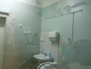 Стены в больнице 8 в Екатеринбурге разваливаются, фото