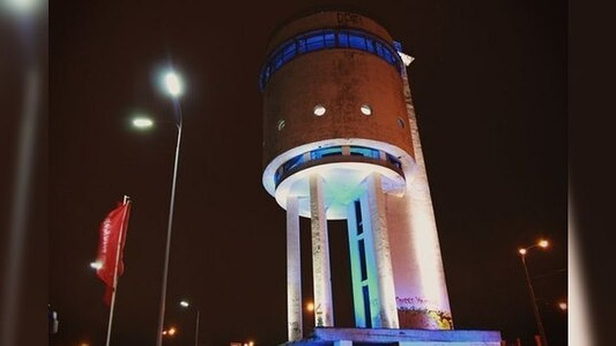 Главная картинка новости: Заброшенная Белая башня в Екатеринбурге номинирована на премию в области современного искусства -  фото, видео