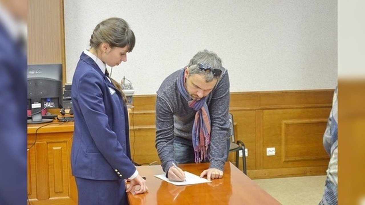 Главная картинка новости: Дмитрий Лошагин готовит пресс-конференцию 5 марта 2015 года