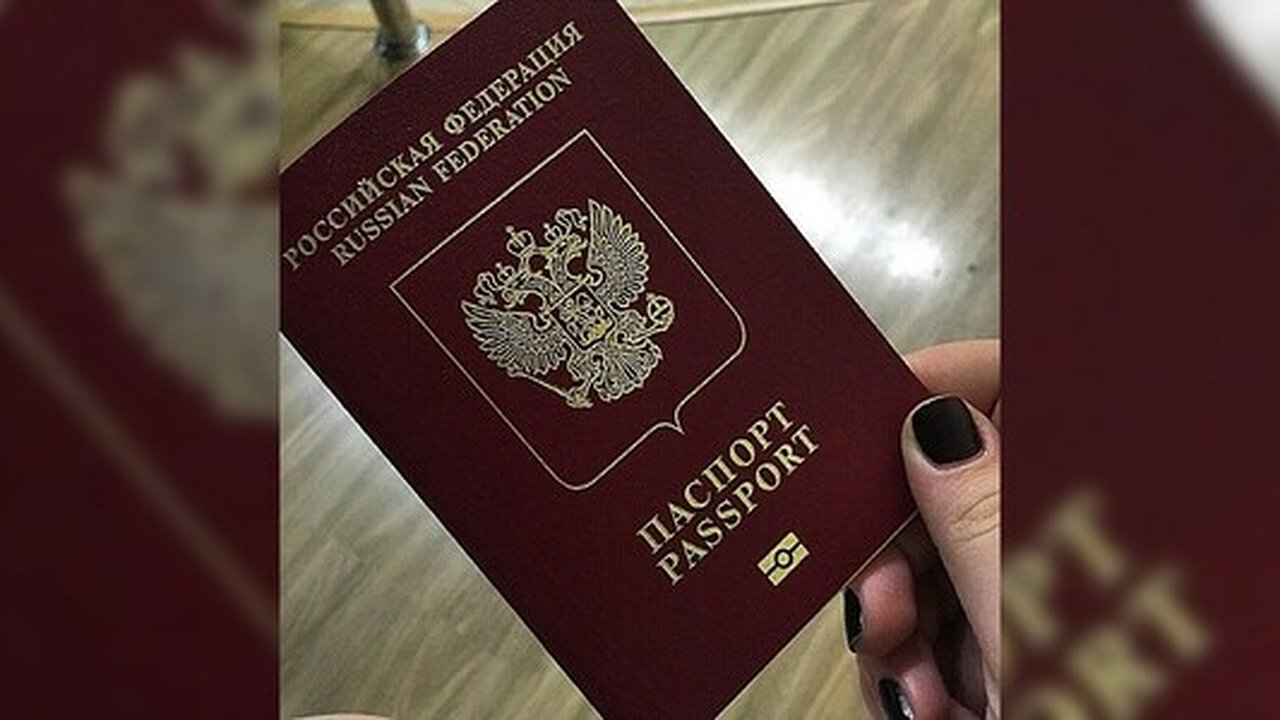 Главная картинка новости: Адреса консульств и посольств в Екатеринбурге: офрмление визы, документов, загранпаспорта - видео, карта