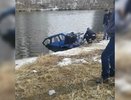 В Екатеринбурге спасатели подняли со дна реки Исеть затонувший автомобиль - фото 7 апреля 2015 года