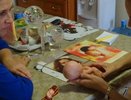 В Екатеринбурге мать бросила младенца в подъезде. Комментарий психолога - фото 9 апреля 2015 года
