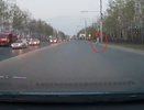 В Чебоксарах по улицам гуляет обнаженная девушка видео - 3 мая 2015 года