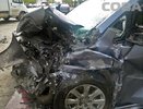 ДТП в Екатеринбурге: на Шефской «Логан» на встречной полосе протаранил «Тойоту»: есть жертвы - фото 11 мая 2015 года