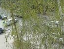 «Выехали на дорогу, под КамАЗ прямо!»: в Екатеринбурге две девушки попали в ДТП- видео - 13 мая 2015 года