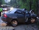 ДТП под Екатеринбургом: «Лада Приора» влетела в дерево: водитель и пассажир в больнице - 24 мая