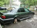 В Екатеринбурге на ВИЗЕе воры сняли колеса с иномарки - фото 24-25 мая 2015 года