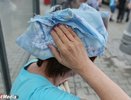 В Екатеринбурге на Главпочтамте во время движения из маршрутки № 054 выпала пенсионерка и разбила голову - 4 июня 2015 года