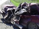 На 47-м километре ЕКАД ВАЗ-21140 выехал на встречную полосу и столкнулся с «Волгой» и тягачом «Ивеко» - фото - 29 июня 2015