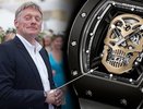 У пресс-секретаря президента Дмитрия Пескова нашли целую коллекцию неприлично дорогих часов - август 2015
