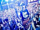 Голый фанат Noize MC был спасен своим кумиром