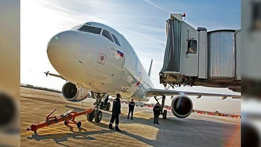 Главная картинка новости: В аэропорту Кольцово судебные приставы задержали алиментщика - 15 сентября 2015