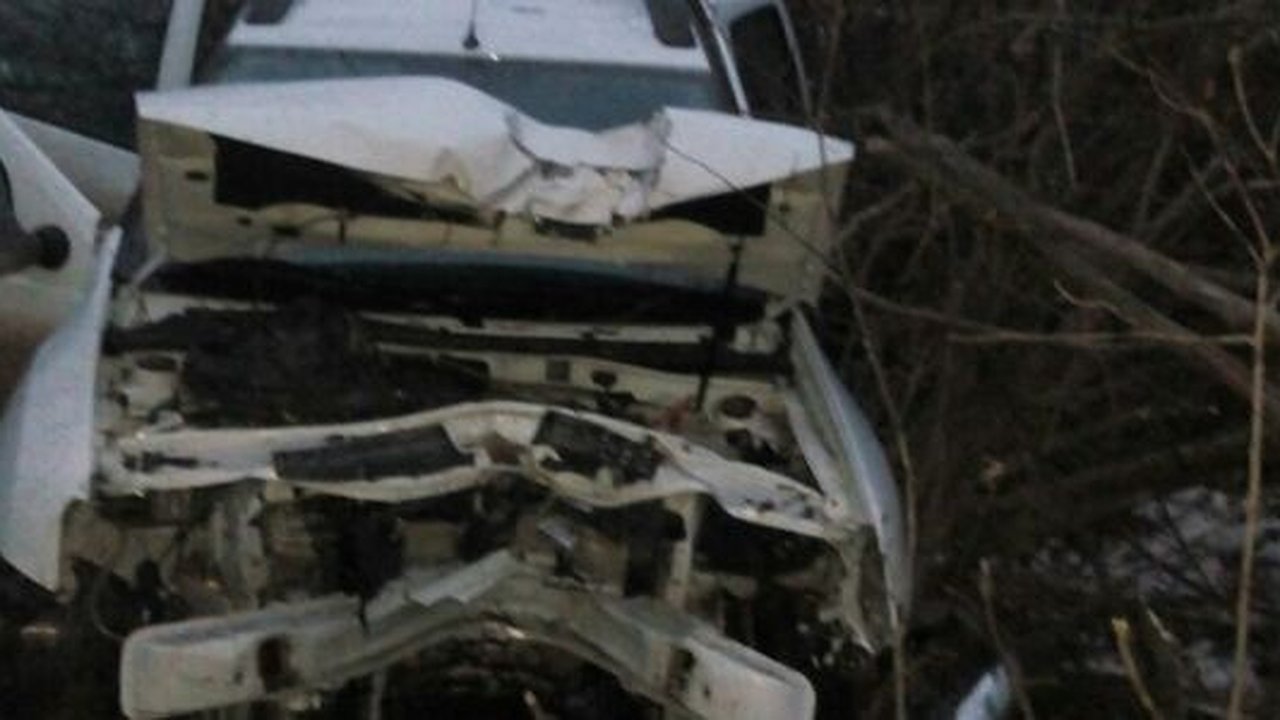 Главная картинка новости: ДТП в Свердловской области: на трассе Нижняя Салда - Алапаевск перевернулся «Рено Дастер» - 27 октября 2015 года