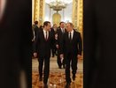 Владимир Путин подарил Виталию Мутко на день рождения англо-русский разговорник