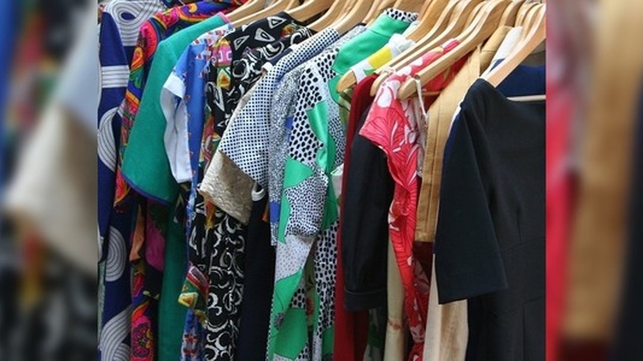 Главная картинка новости: Куда сдать старые вещи в Екатеринбурге: детские дома, комиссионные магазины, монастыри и пункты приема макулатуры