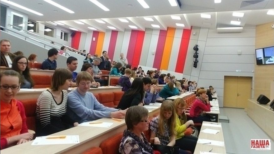 Главная картинка новости: Организаторы «Тотального диктанта-2016» рассказали, кто будет читать текст на площадках Екатеринбурга