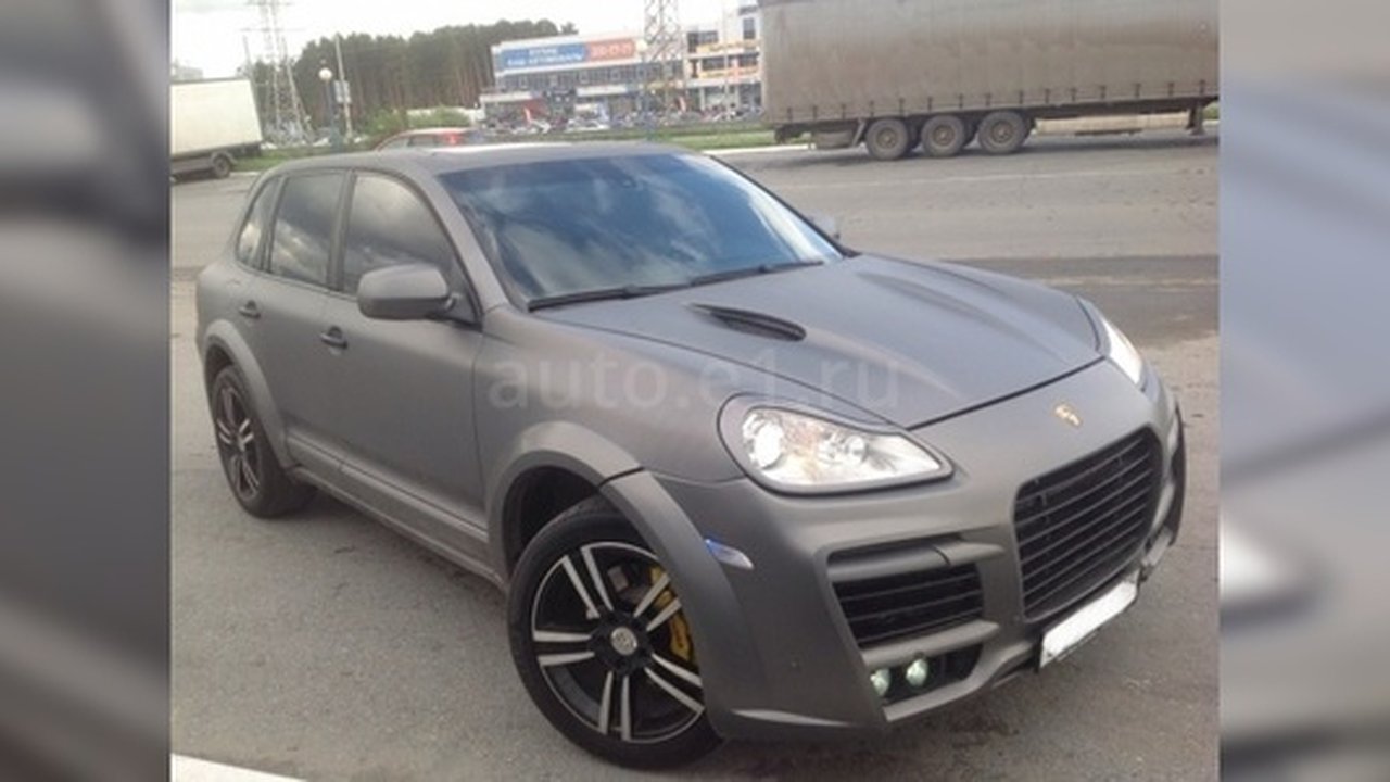 Главная картинка новости: Судебные приставы забрали у екатеринбуржца «ПОРШ КАЙЕН» за долги