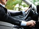 В России хотят запретить курение за рулем, если в автомобиле едет ребенок